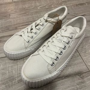 Lace up platform sneakers